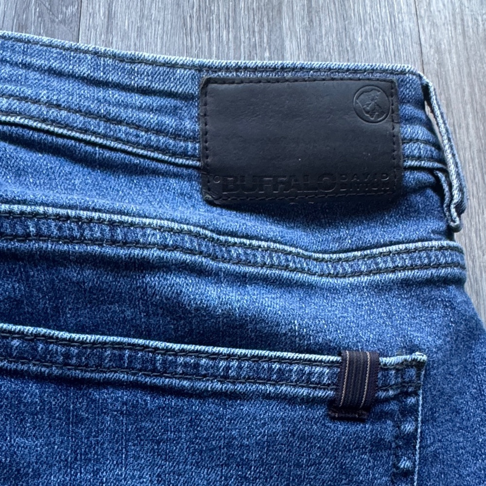 Buffalo David Bitton Blue Jeans - Picture 2 of 4